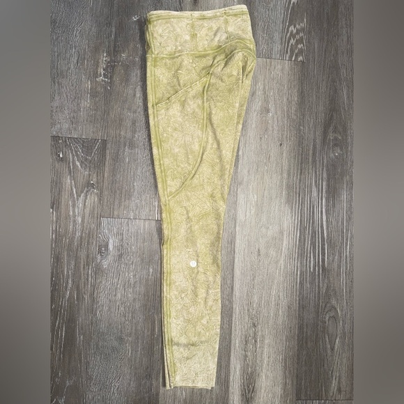 Lululemon Fast and Free High Rise Tight 25" *Ice Dye
Size 6 - Picture 15 of 16